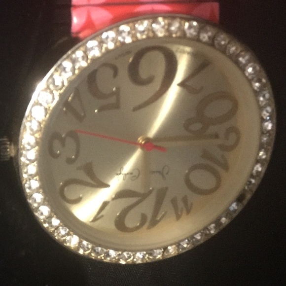 A descendants watch